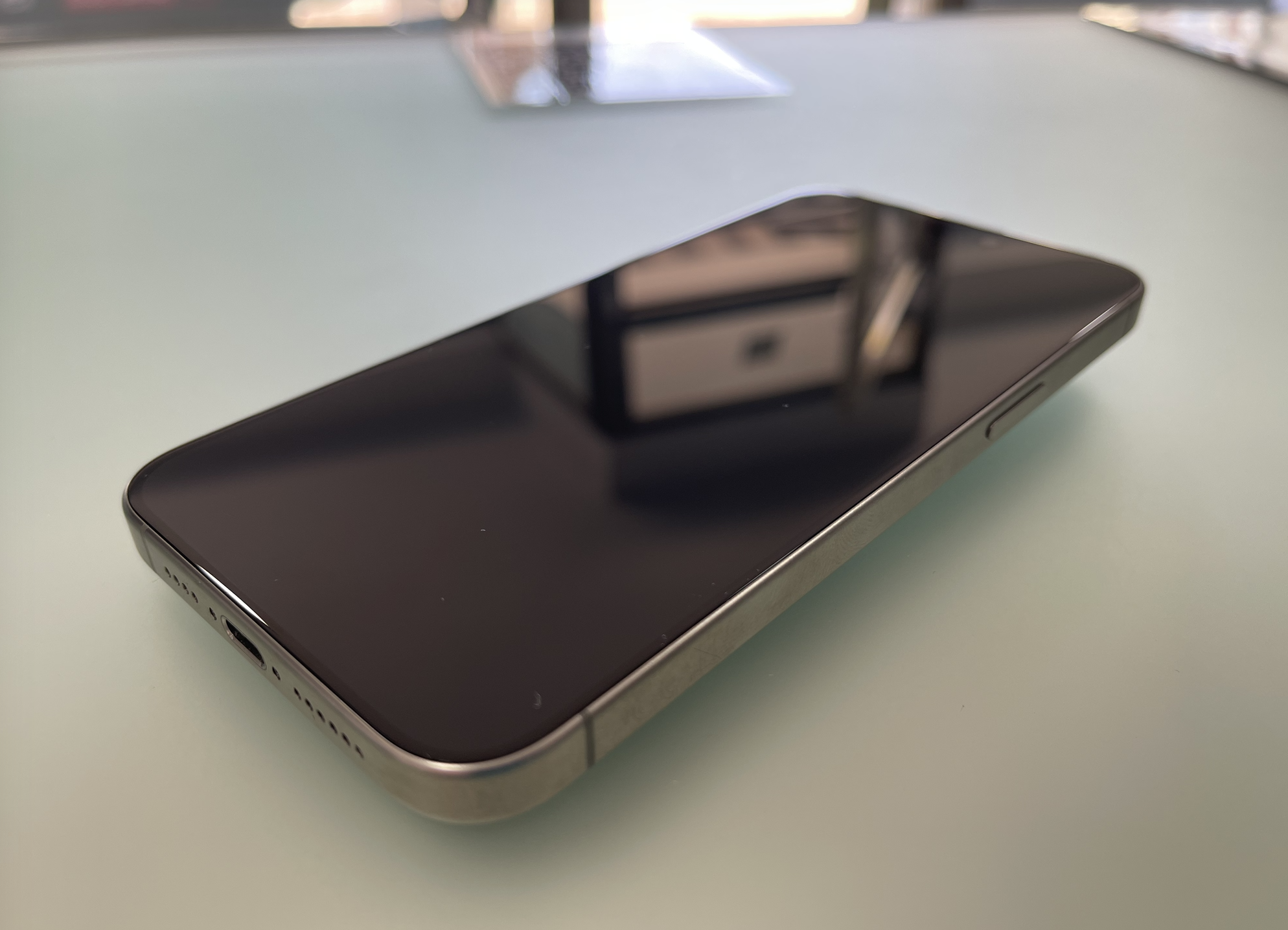 iPhone 15 Pro Max 6